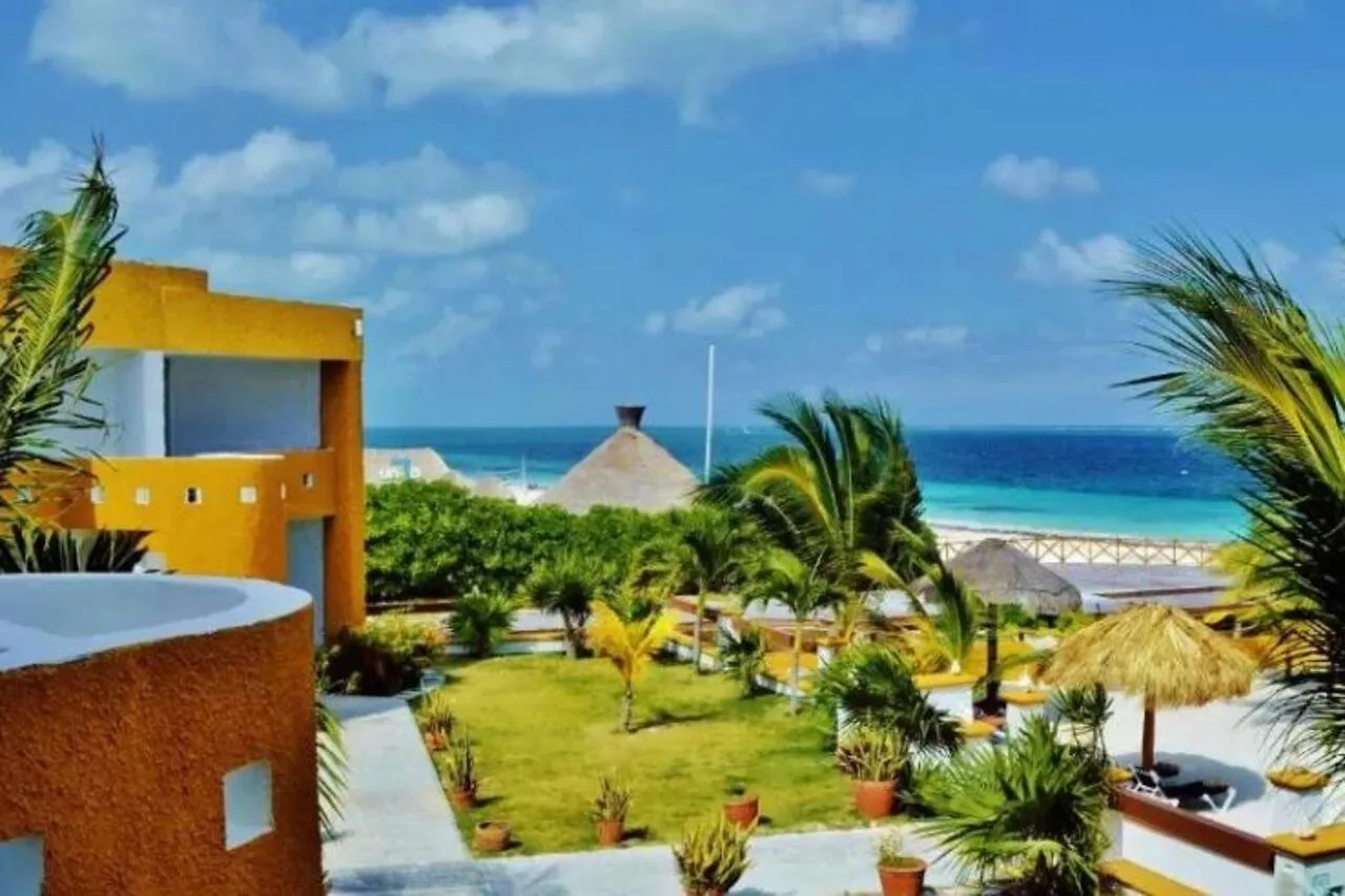 Aparthotel Arrecifes Suites Puerto Morelos