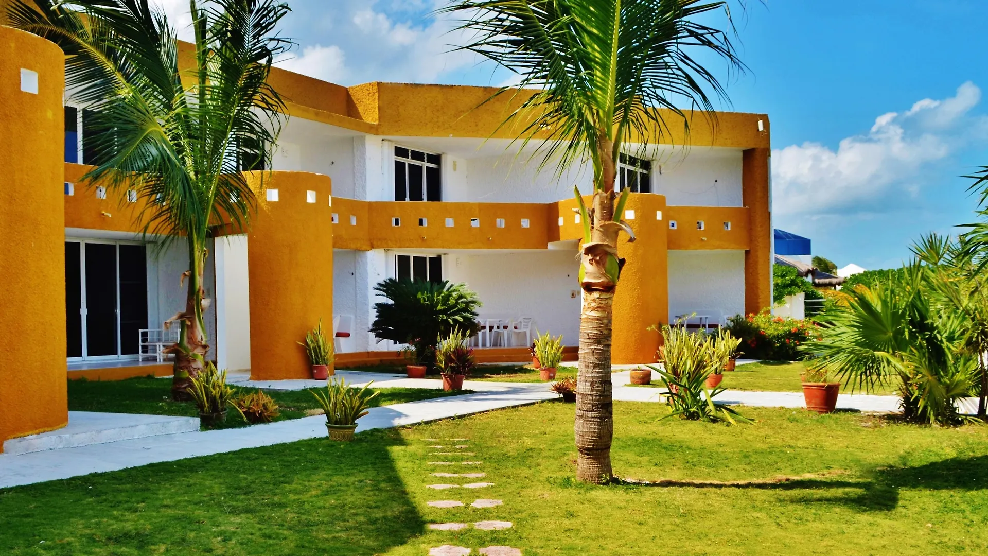 Arrecifes Suites Puerto Morelos Aparthotel