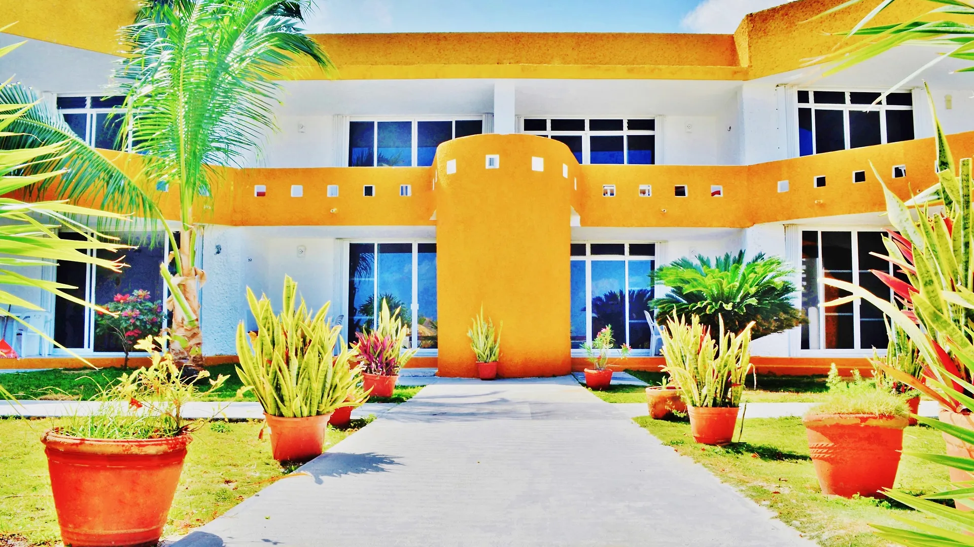 Arrecifes Suites Puerto Morelos Aparthotel